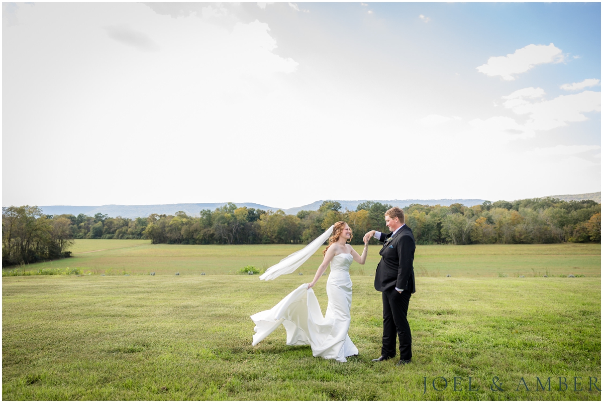 Casey Acres at Chigger Farms Fall Wedding