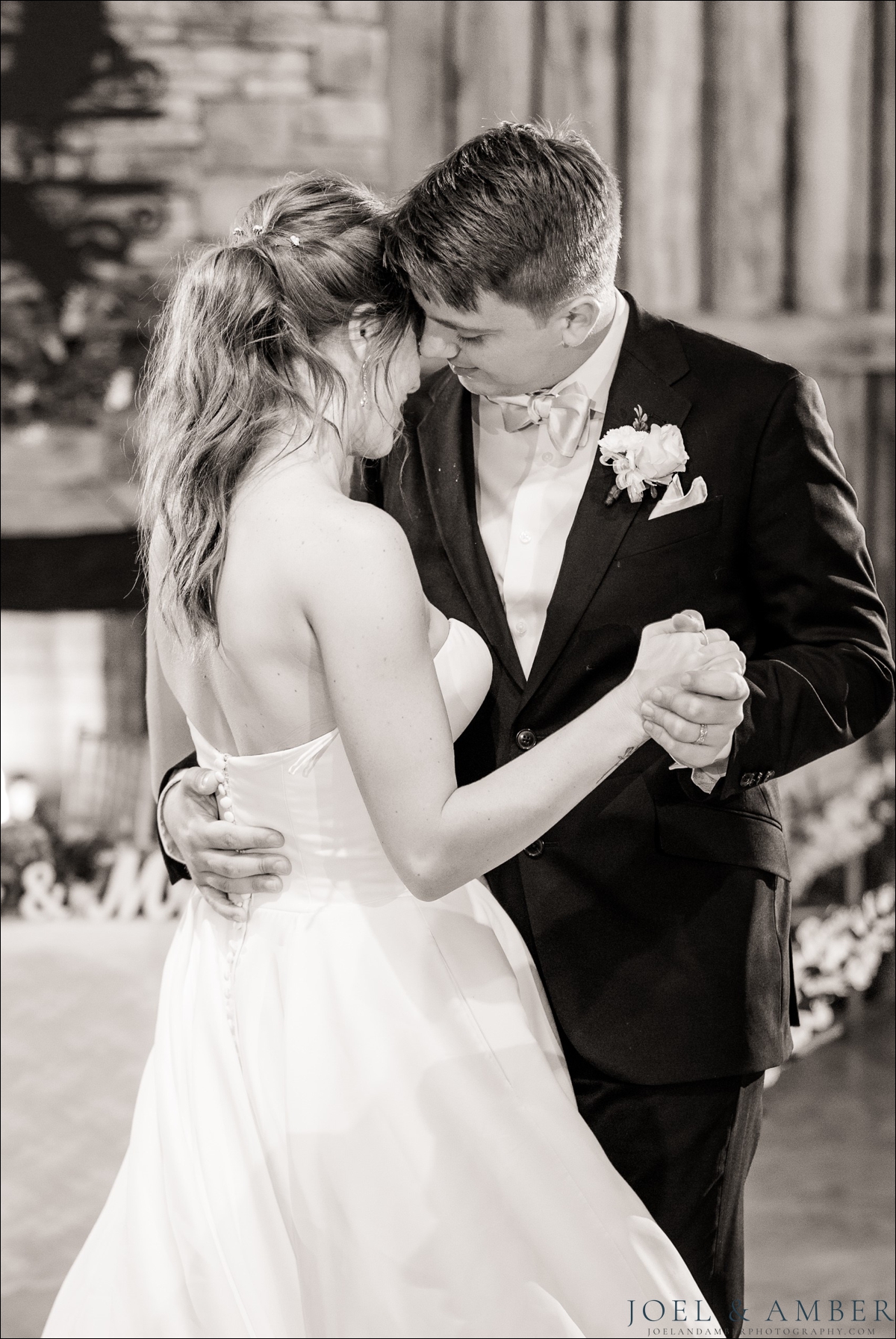 Kayla & Connor // Dove Creek Farm Wedding Joel and Amber Photography