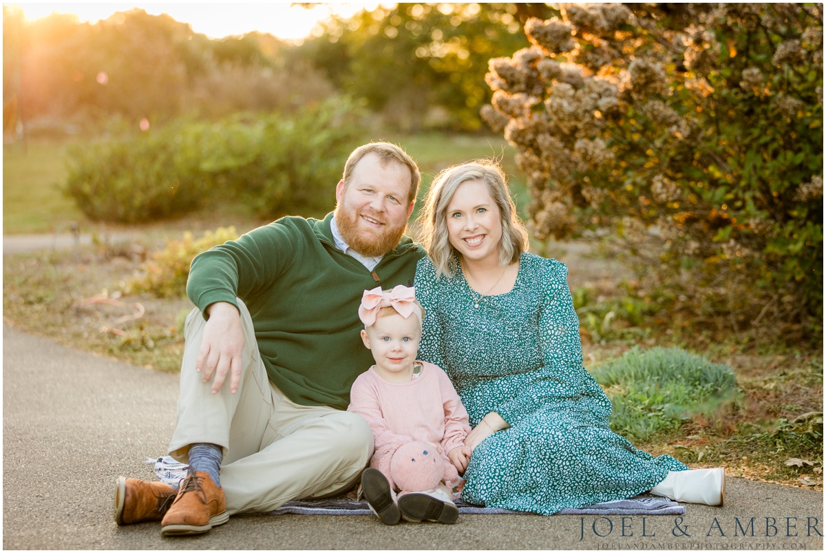 Fall family mini session at Huntsville Botanical Garden