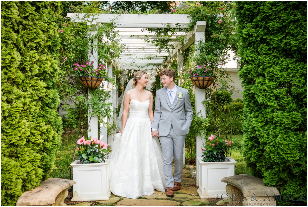 White and Blue Summer Wedding at Creekside at Collier's End