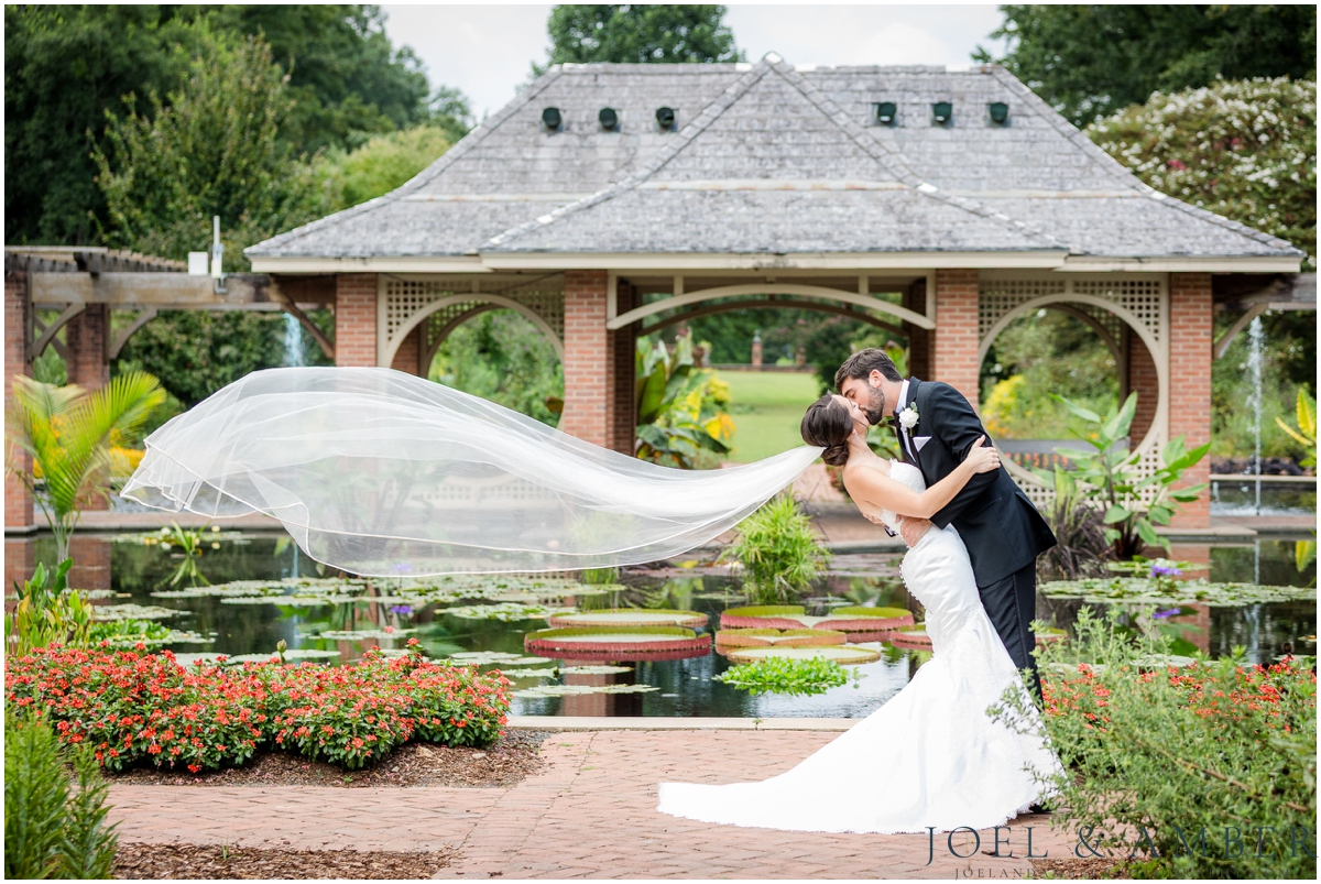 Summer Huntsville Botanical Garden Wedding