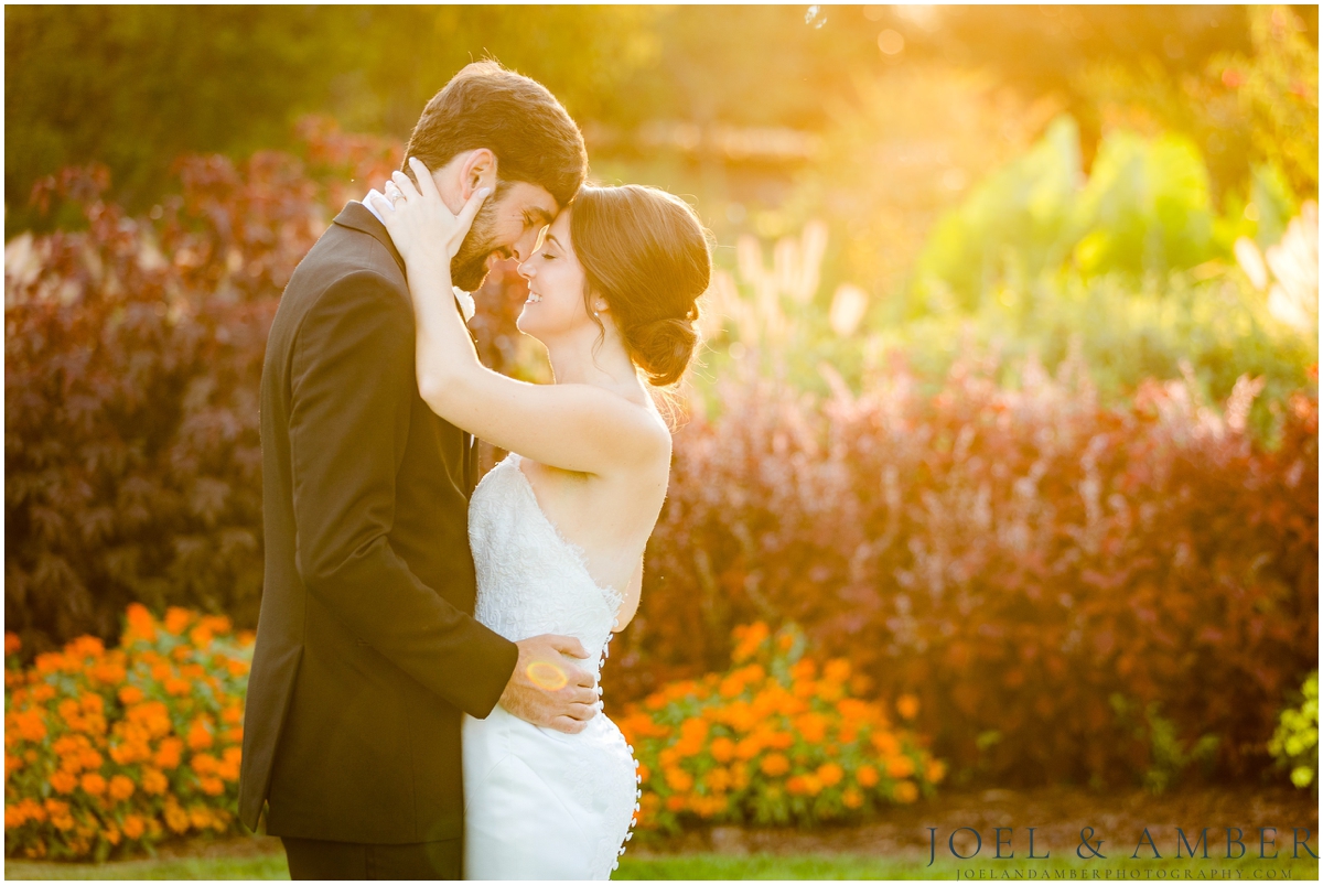 Summer Huntsville Botanical Garden Wedding
