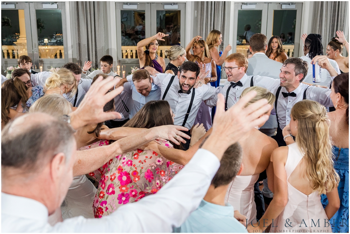 Summer Huntsville Botanical Garden Wedding
