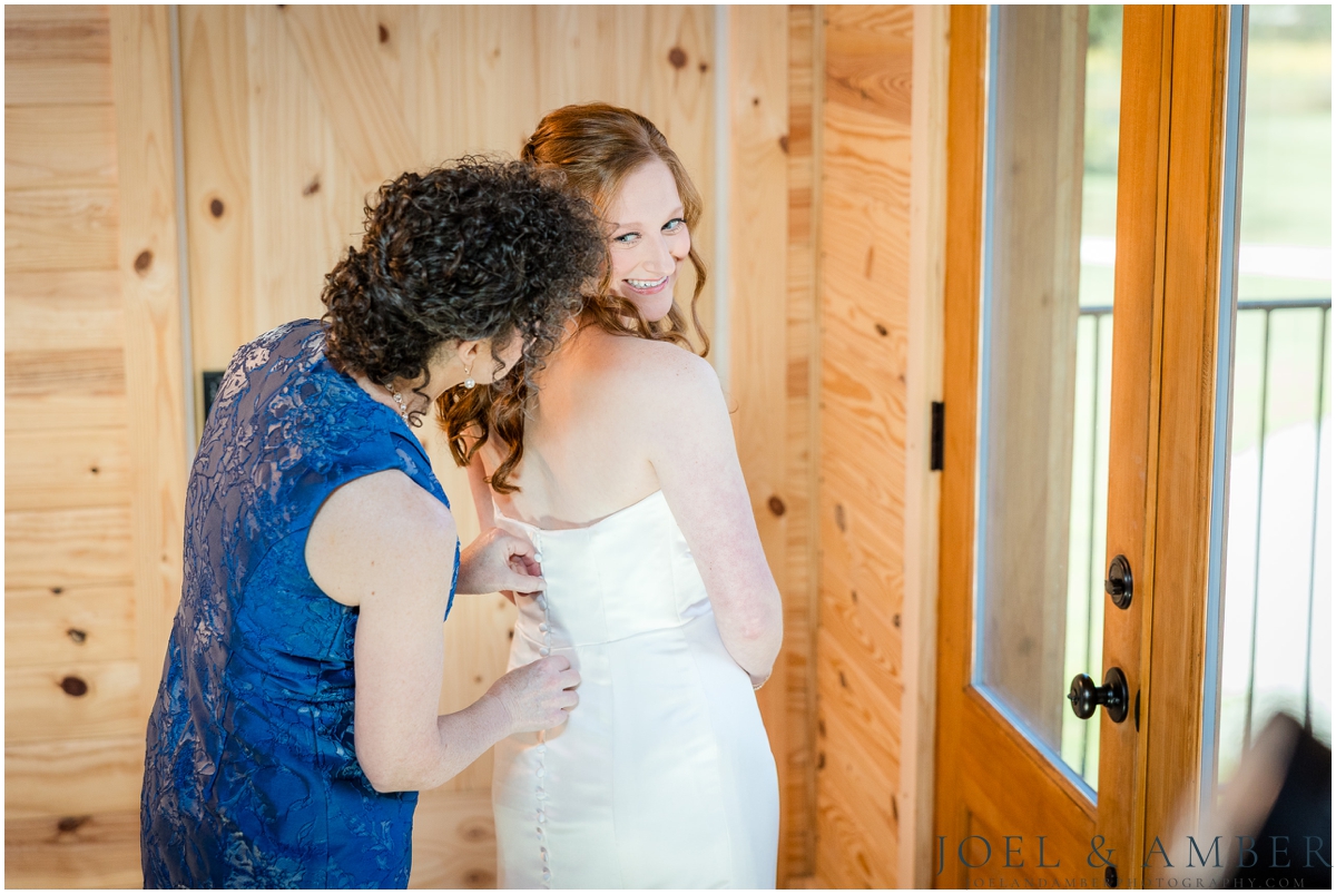 Casey Acres at Chigger Farms Fall Wedding
