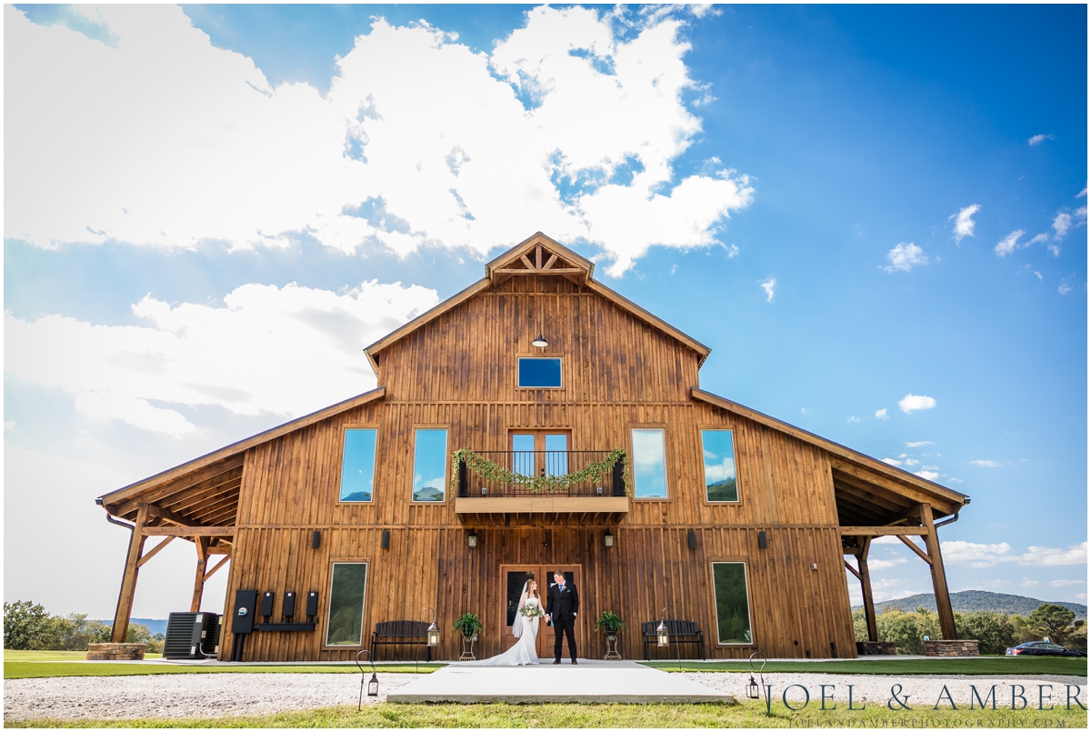 Casey Acres at Chigger Farms Fall Wedding