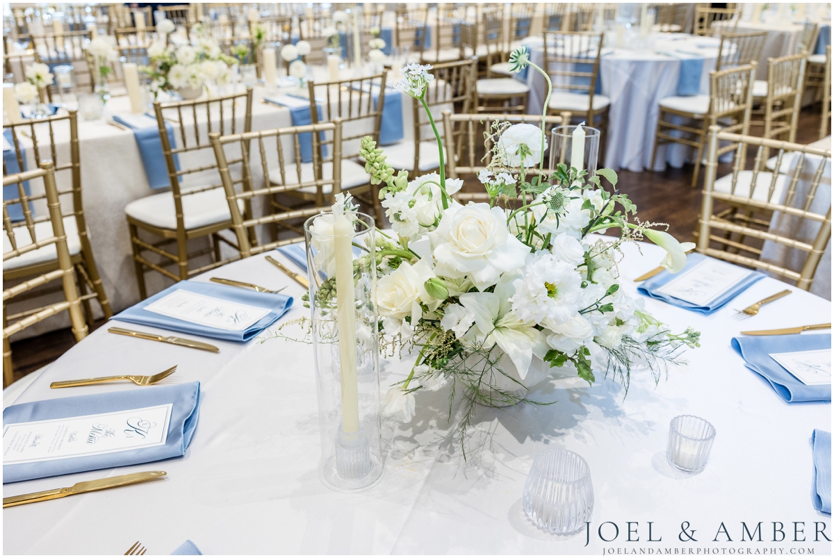 Blue and White Winter Burritt on the Mountain Wedding