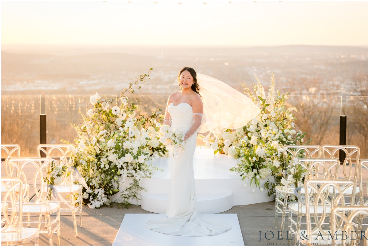 Blue and White Winter Burritt on the Mountain Wedding