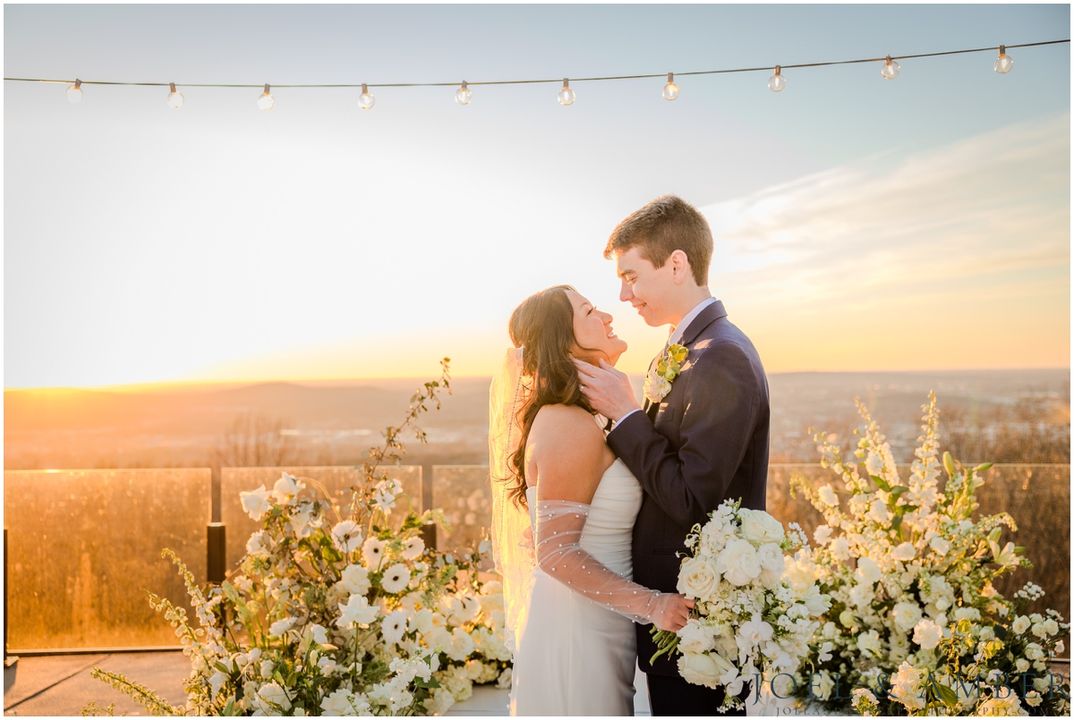 Blue and White Winter Burritt on the Mountain Wedding