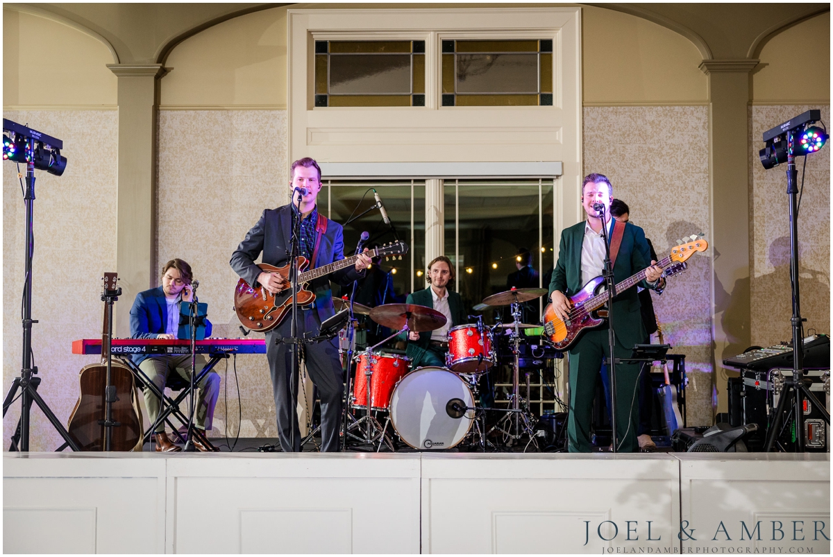 Blue and White Winter Burritt on the Mountain Wedding