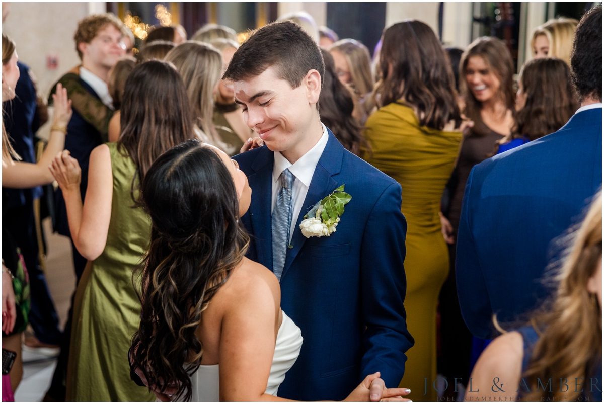 Blue and White Winter Burritt on the Mountain Wedding