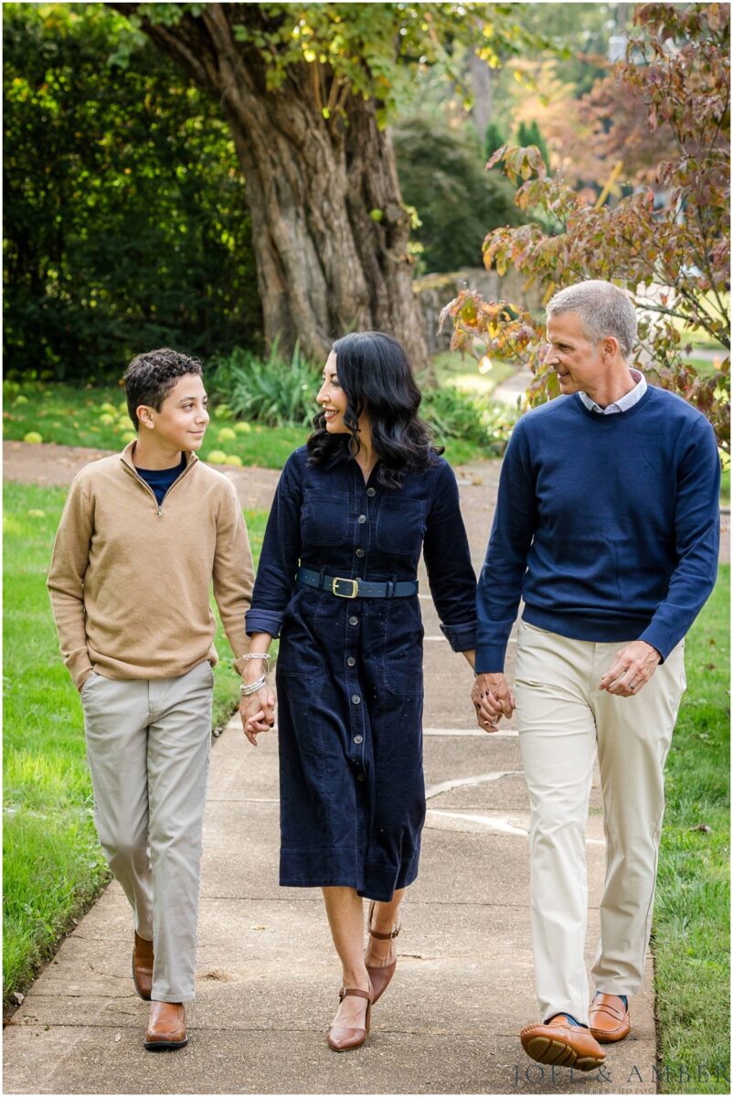 Downtown Twickenham district fall family mini sessions