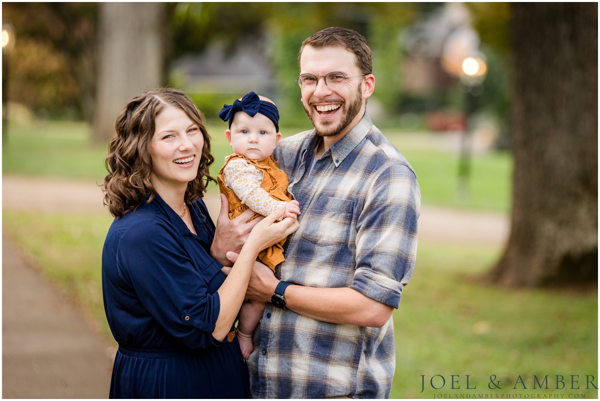 Downtown Twickenham district fall family mini sessions