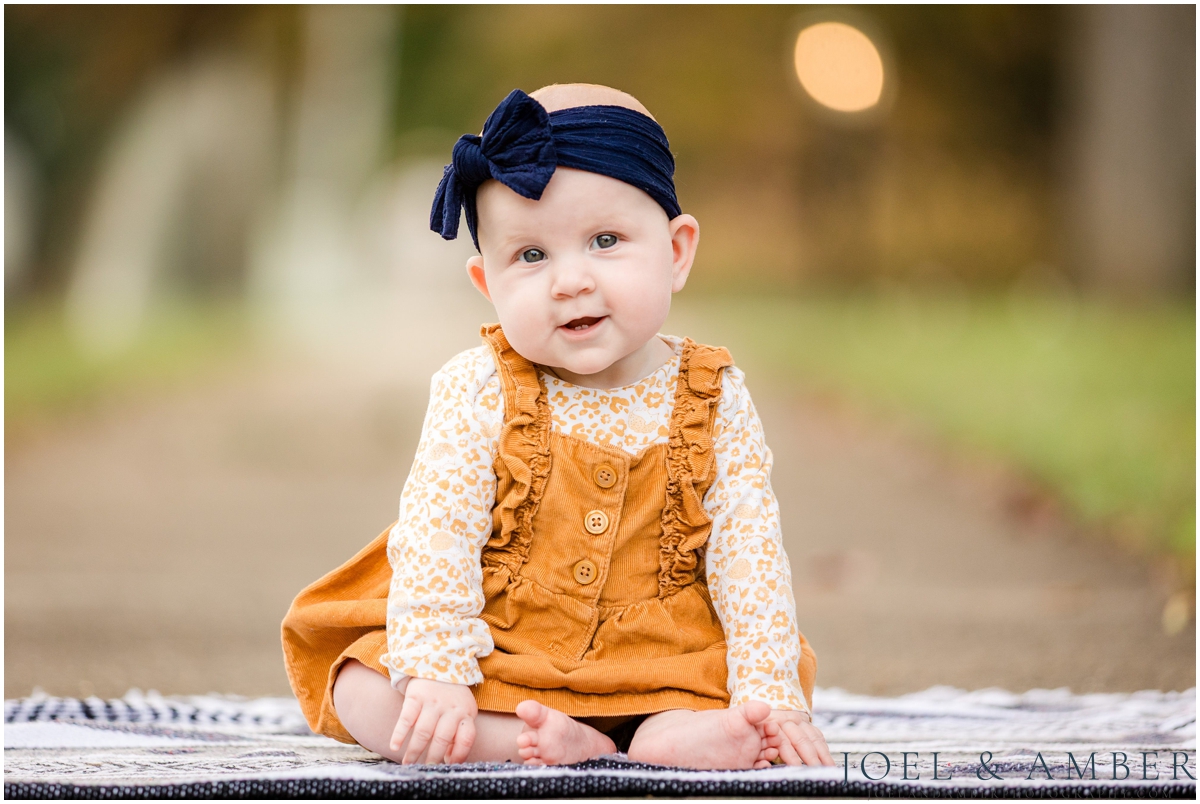 Downtown Twickenham district fall family mini sessions