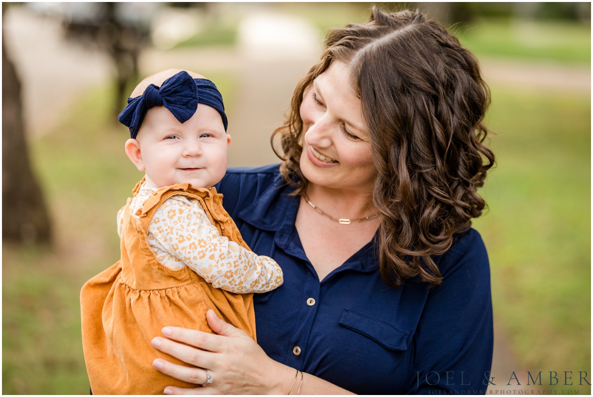 Downtown Twickenham district fall family mini sessions