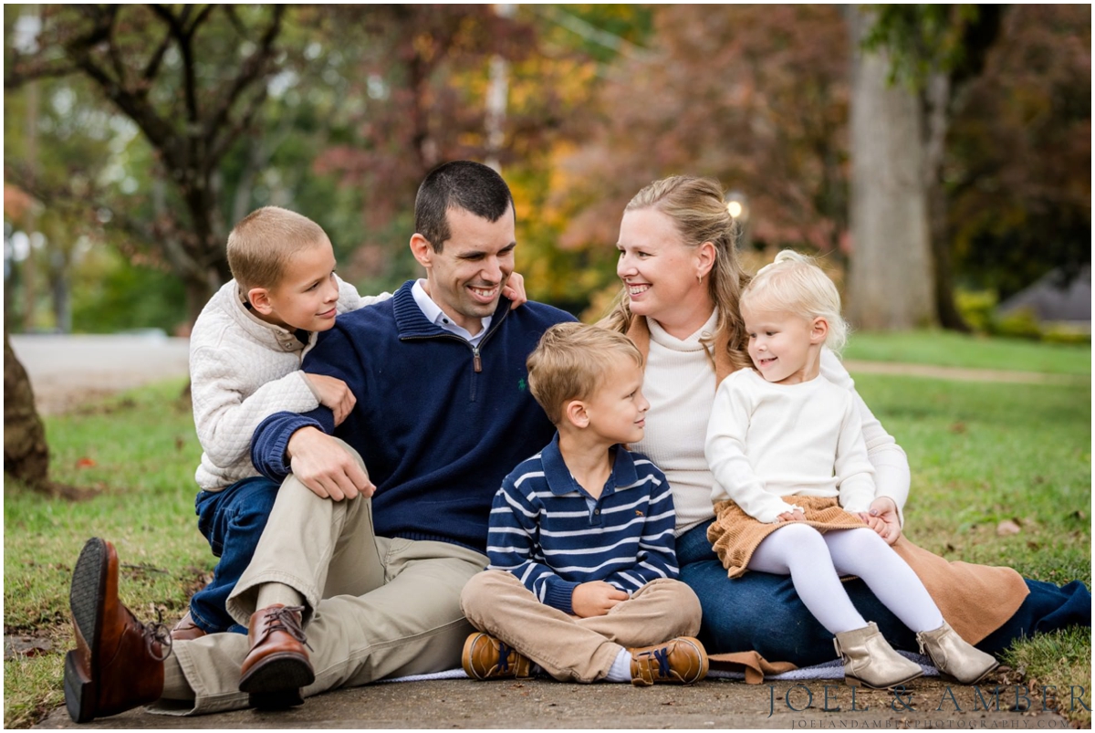 Downtown Twickenham district fall family mini sessions