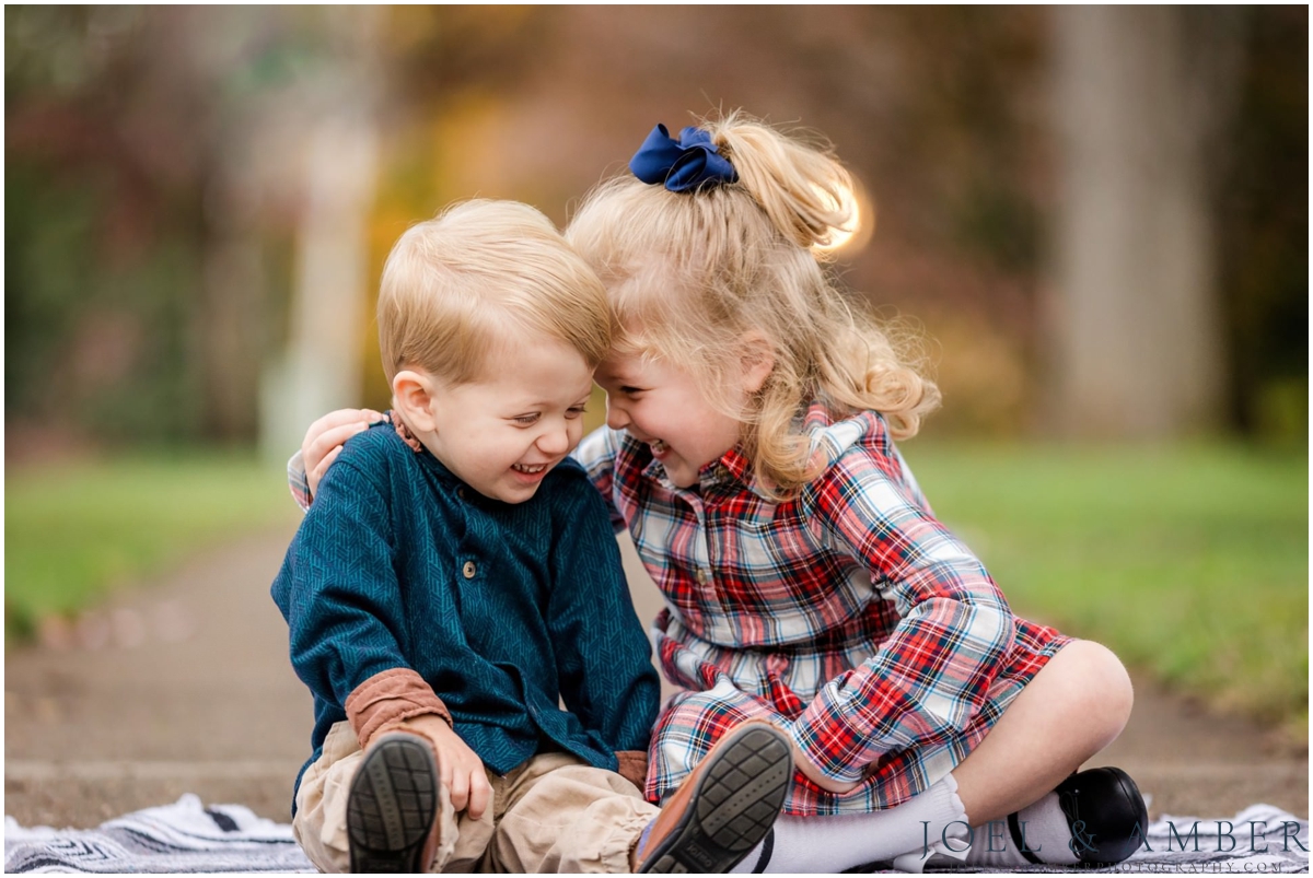 Downtown Twickenham district fall family mini sessions