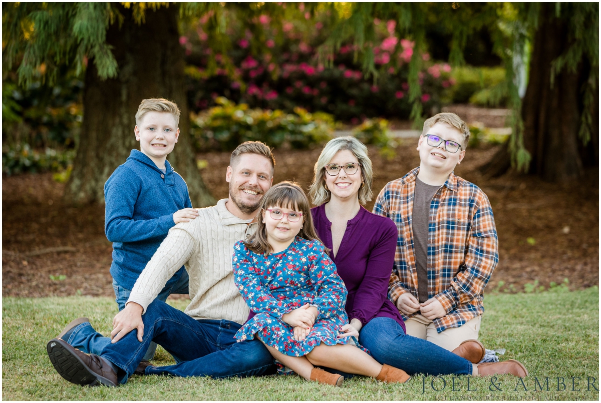 Huntsville Botanical Garden fall family mini session