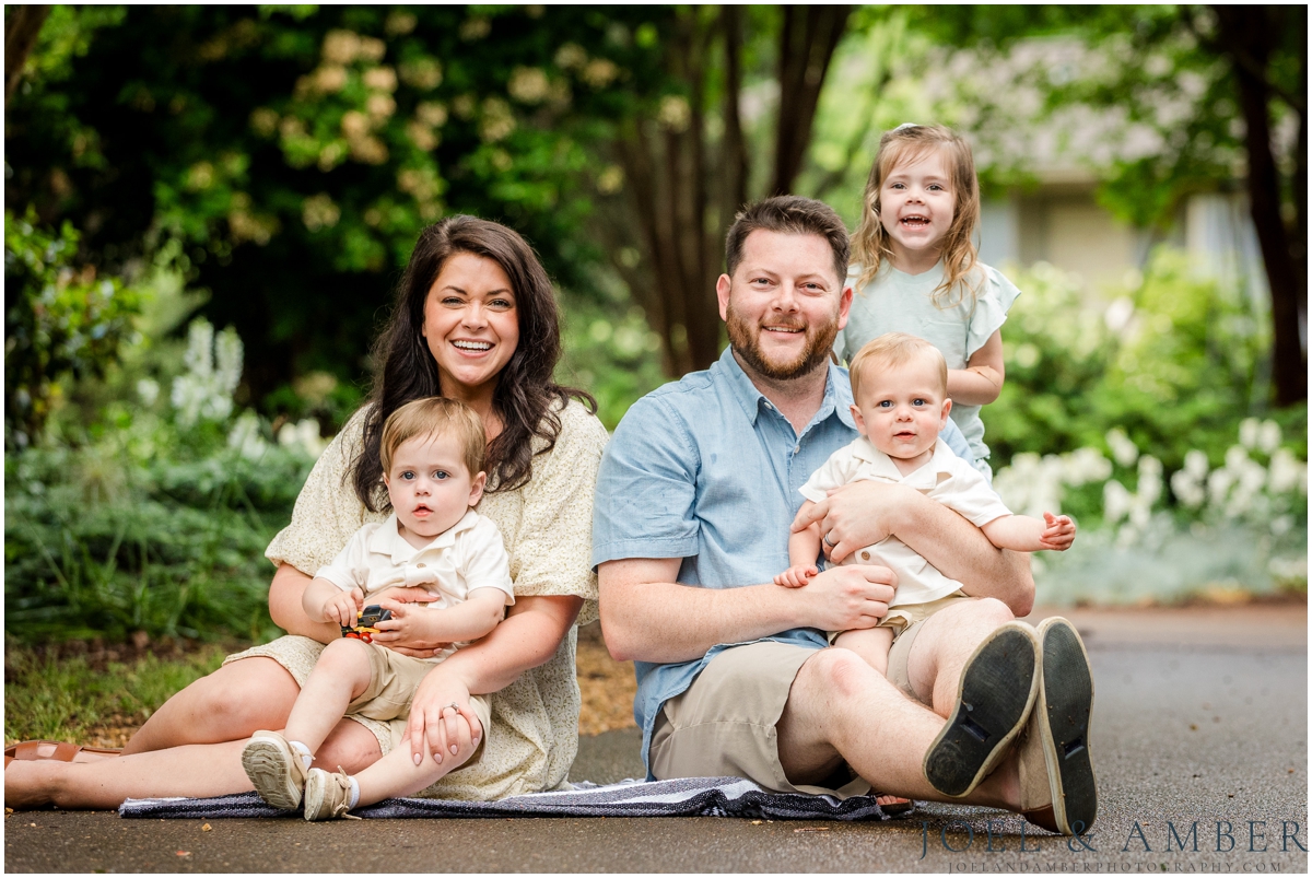 Family session at Huntsville Botanical Garden